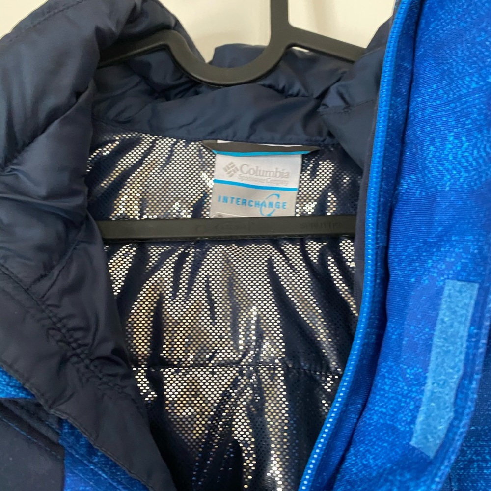Men’s Jacket - Picture 2 of 3